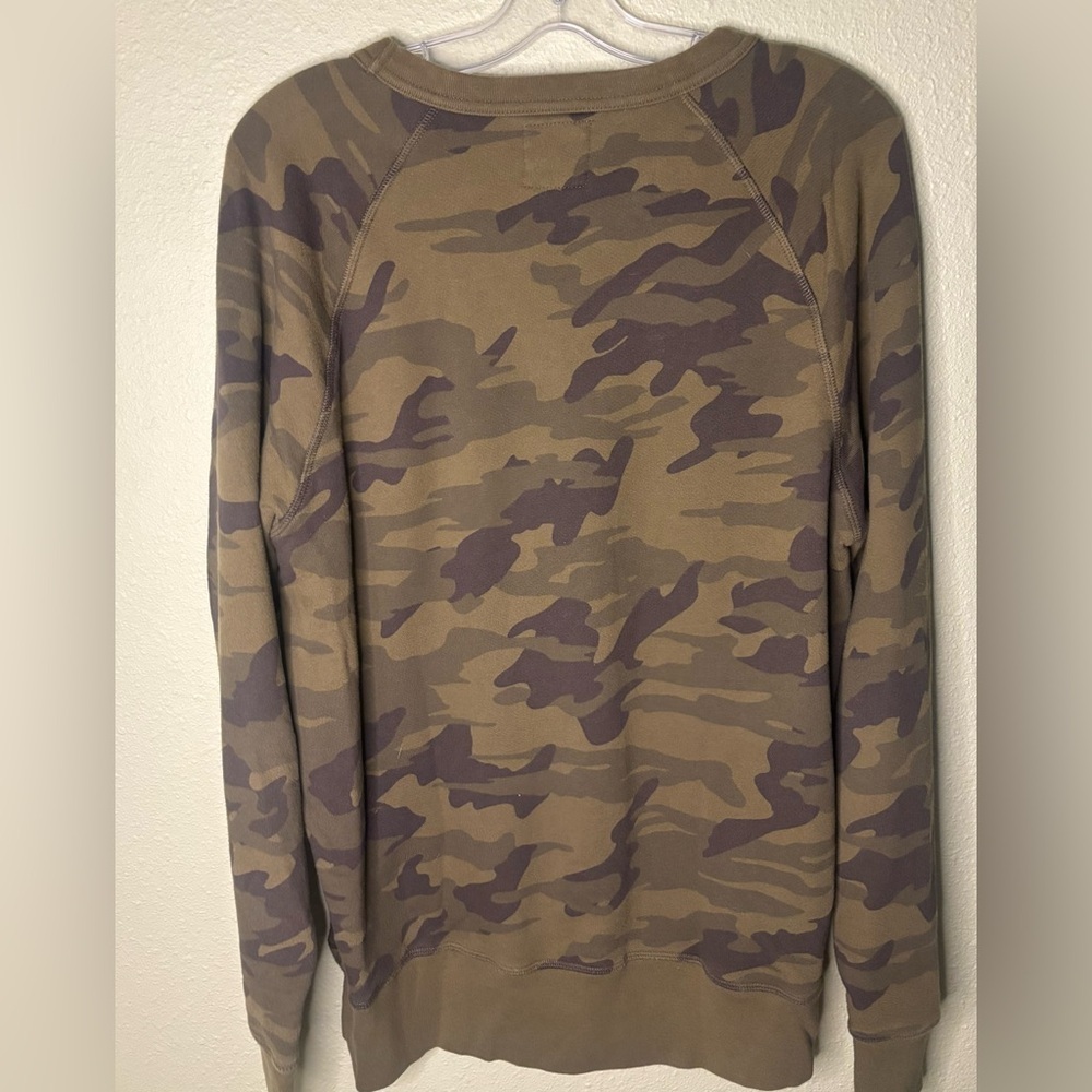 Champion x Todd Snyder Green Fatigue Camo Sweat Shirt Size: Large - Picture 2 of 5